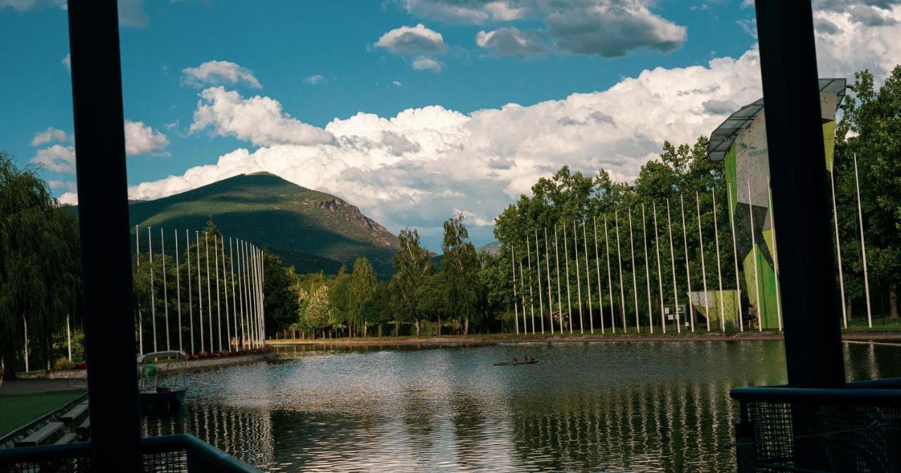 Atico Con Encanto En Bellver De Cerdanya Apartman Kültér fotó