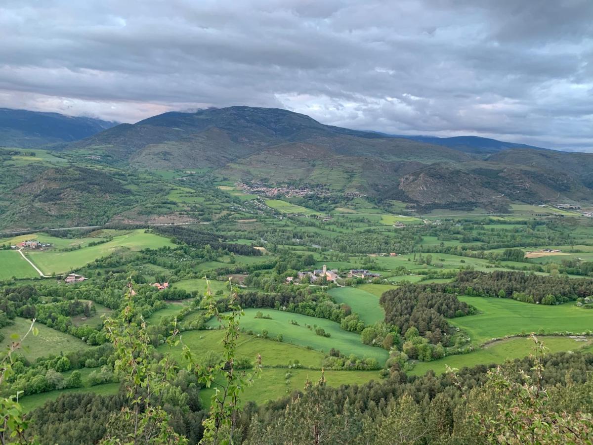 Atico Con Encanto En Bellver De Cerdanya Apartman Kültér fotó