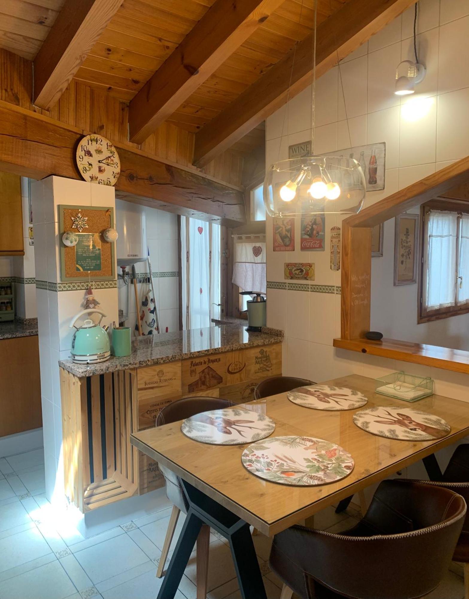 Atico Con Encanto En Bellver De Cerdanya Apartman Kültér fotó
