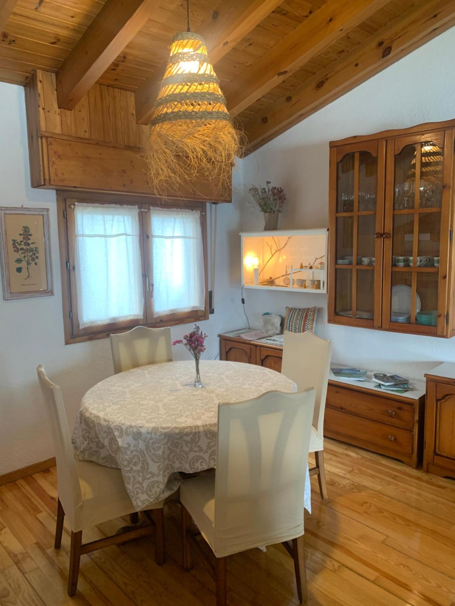 Atico Con Encanto En Bellver De Cerdanya Apartman Kültér fotó