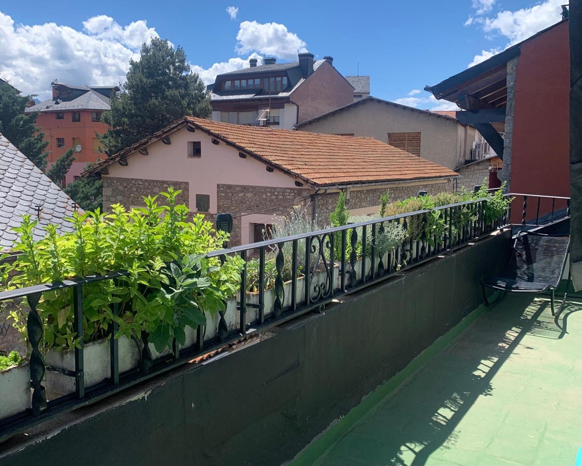 Atico Con Encanto En Bellver De Cerdanya Apartman Kültér fotó